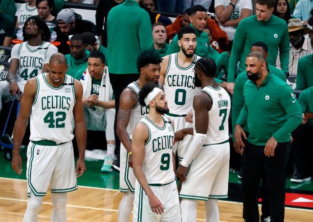 开云-绿军该如何调整？防守库里策略是否该有所变化